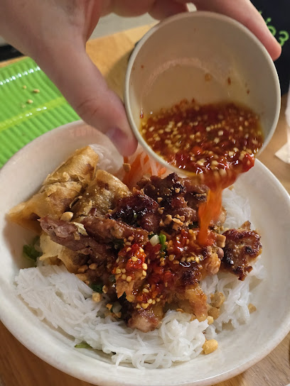 Bún Thịt Nướng Dì Giao