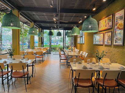 Hẻm Quán Hoàng Cầu