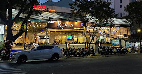 Nhà Hàng Rivia